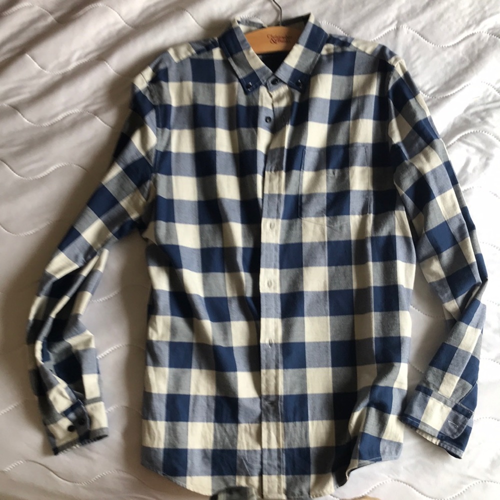 L banana rep shirt